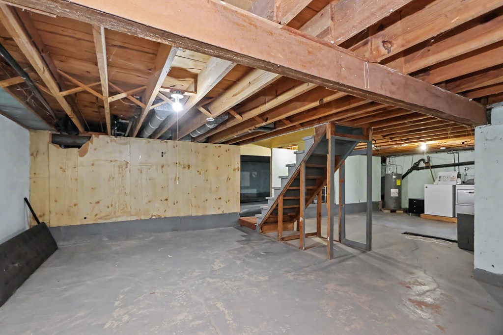 683 Sunset Boulevard Property Photo 19