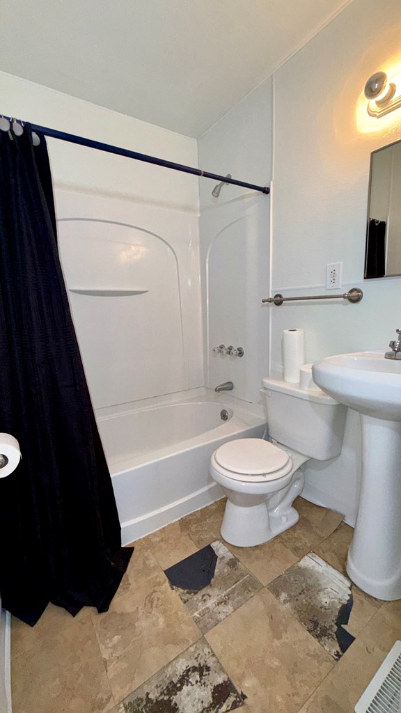 53 Vernon Rd Property Photo 8