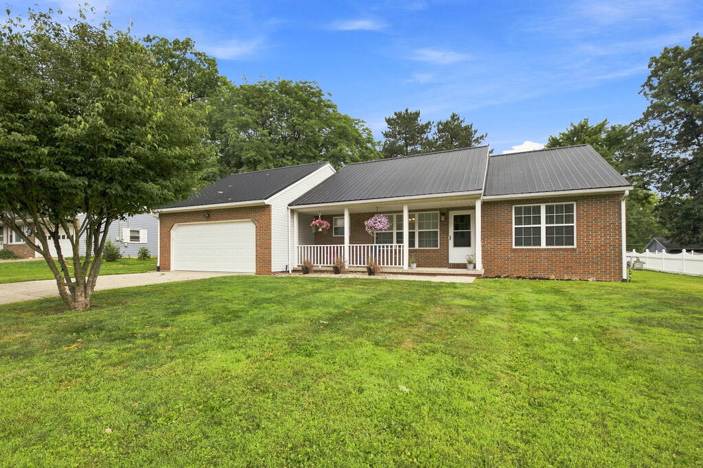 2247 Sprucewood Dr. Property Photo 1