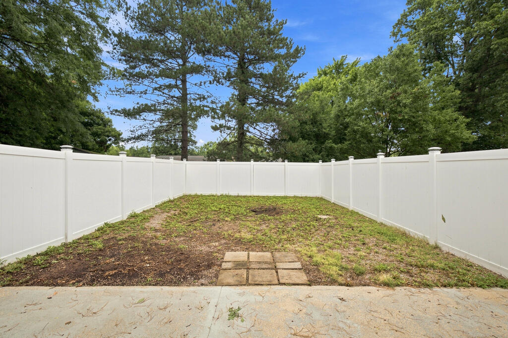 2247 Sprucewood Dr. Property Photo 20