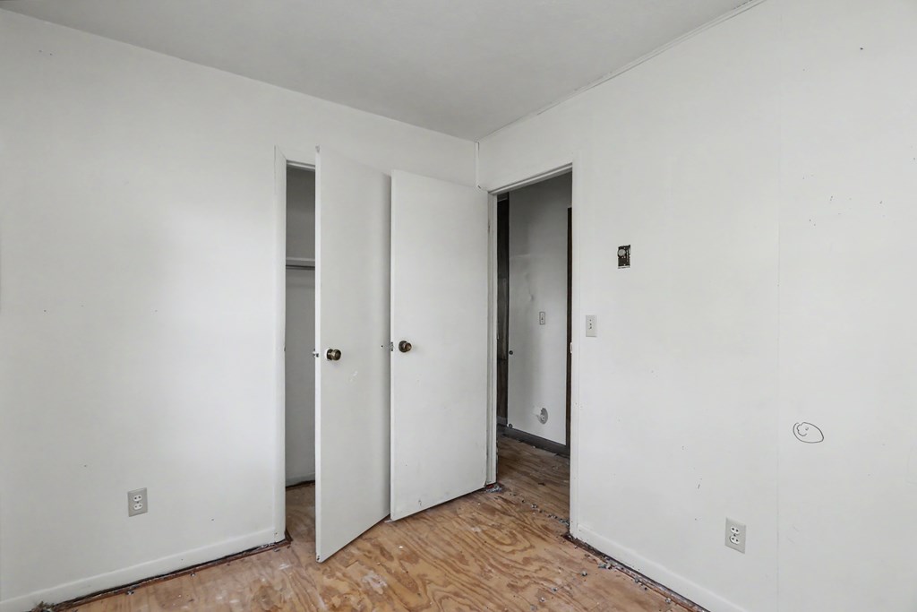 271 Eighth Avenue Property Photo 8