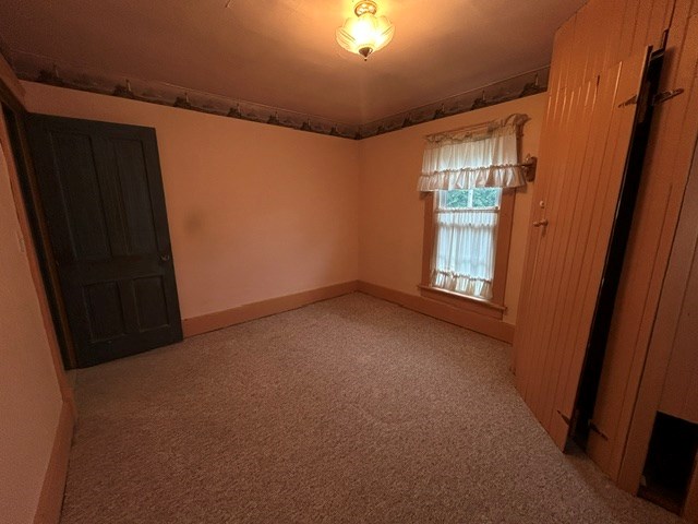 221 S Boston St Property Photo 2