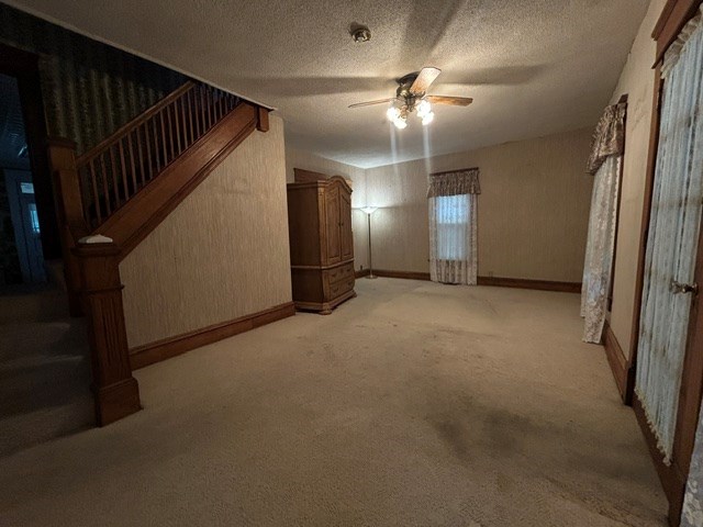 221 S Boston St Property Photo 8