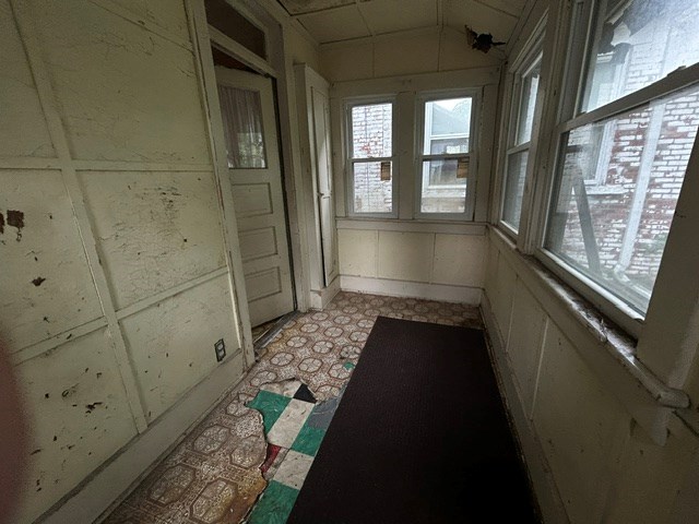 221 S Boston St Property Photo 17