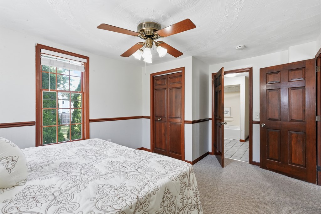 220 Diamond Street Property Photo 12