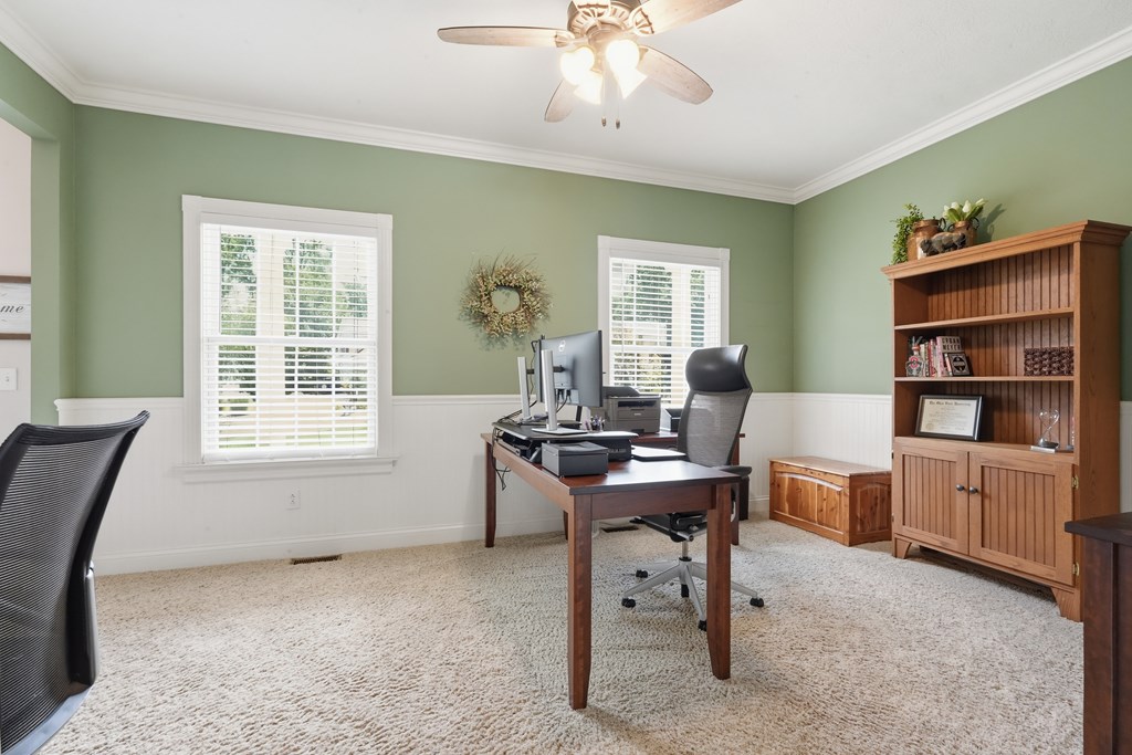 861 Williamsburg Court Property Photo 14
