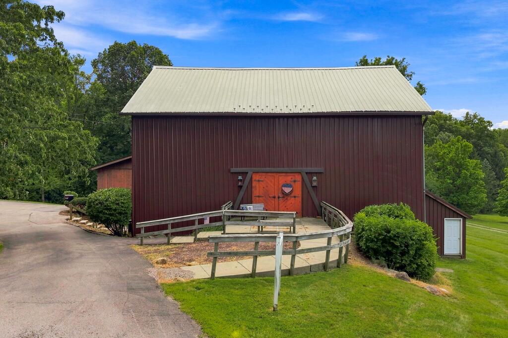 697 County Road 1302 Property Photo 1
