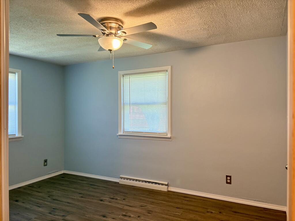 1209 Caldwell Ave Property Photo 16