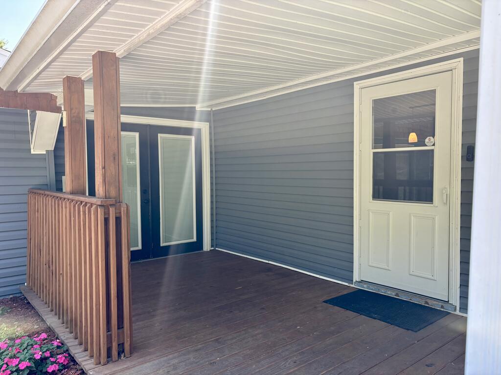 1209 Caldwell Ave Property Photo 25