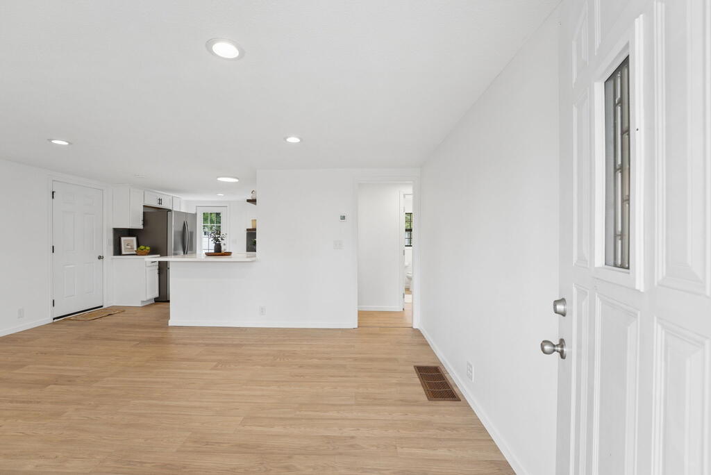 26 Mermary Drive Property Photo 8