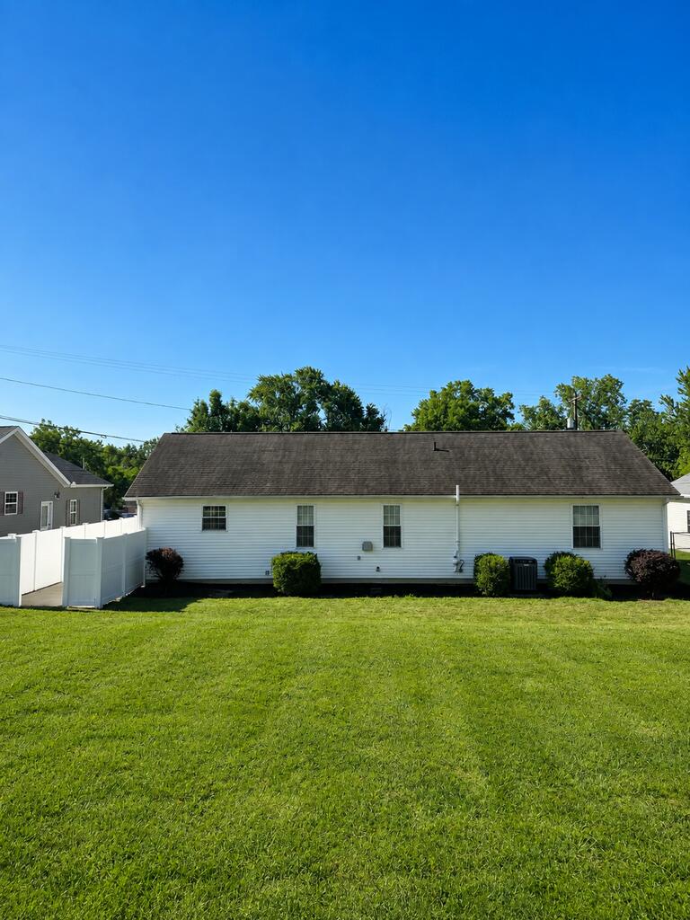 1608 Lindaire Property Photo 7