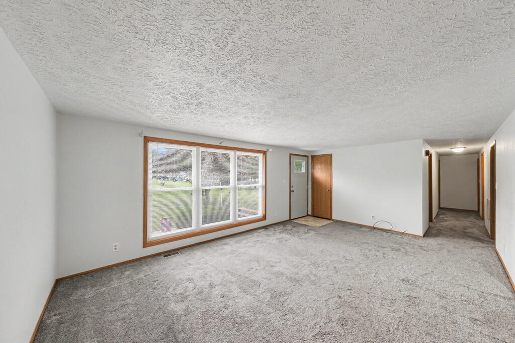 1383 Michigan Drive Property Photo 3
