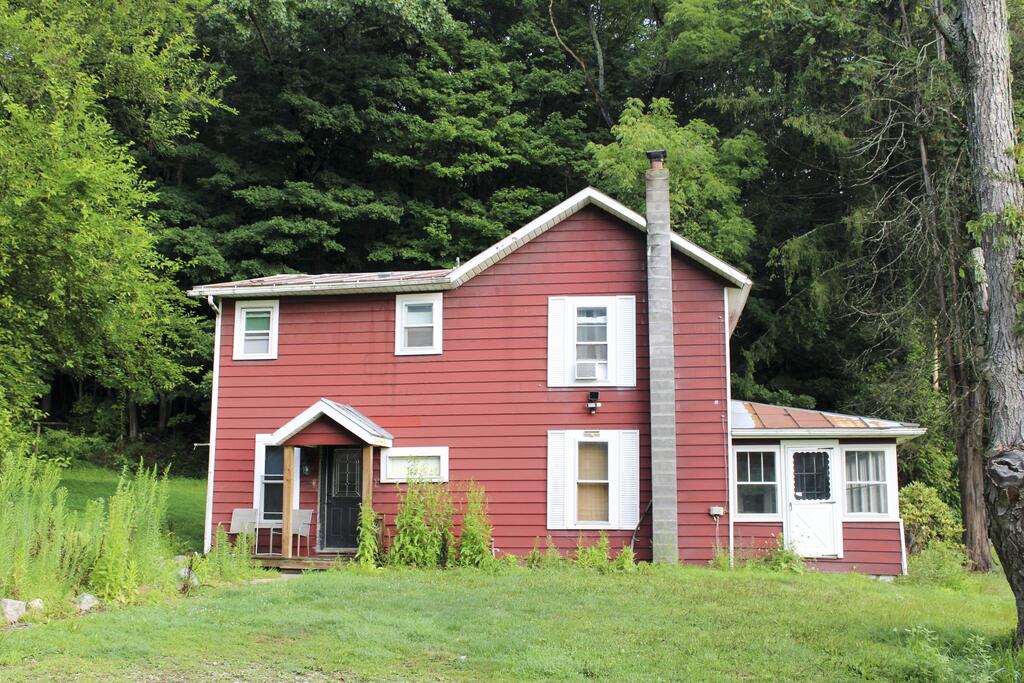 2762 County Road 1075 Property Photo 1