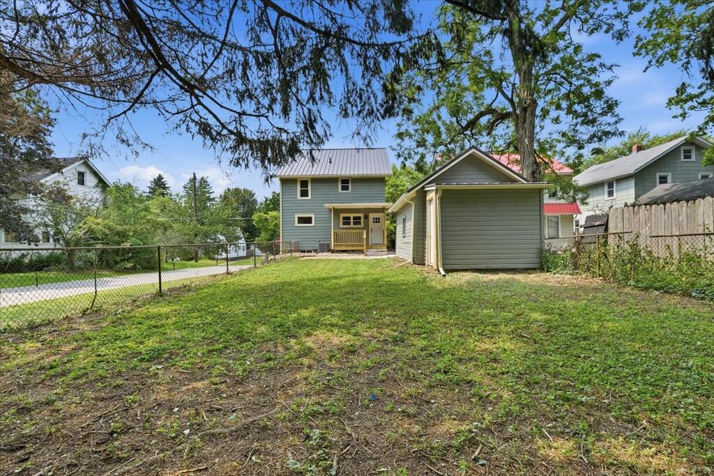297 Vennum Avenue Property Photo 5