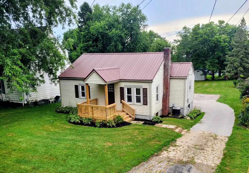 3 Walker Ave Property Photo 1