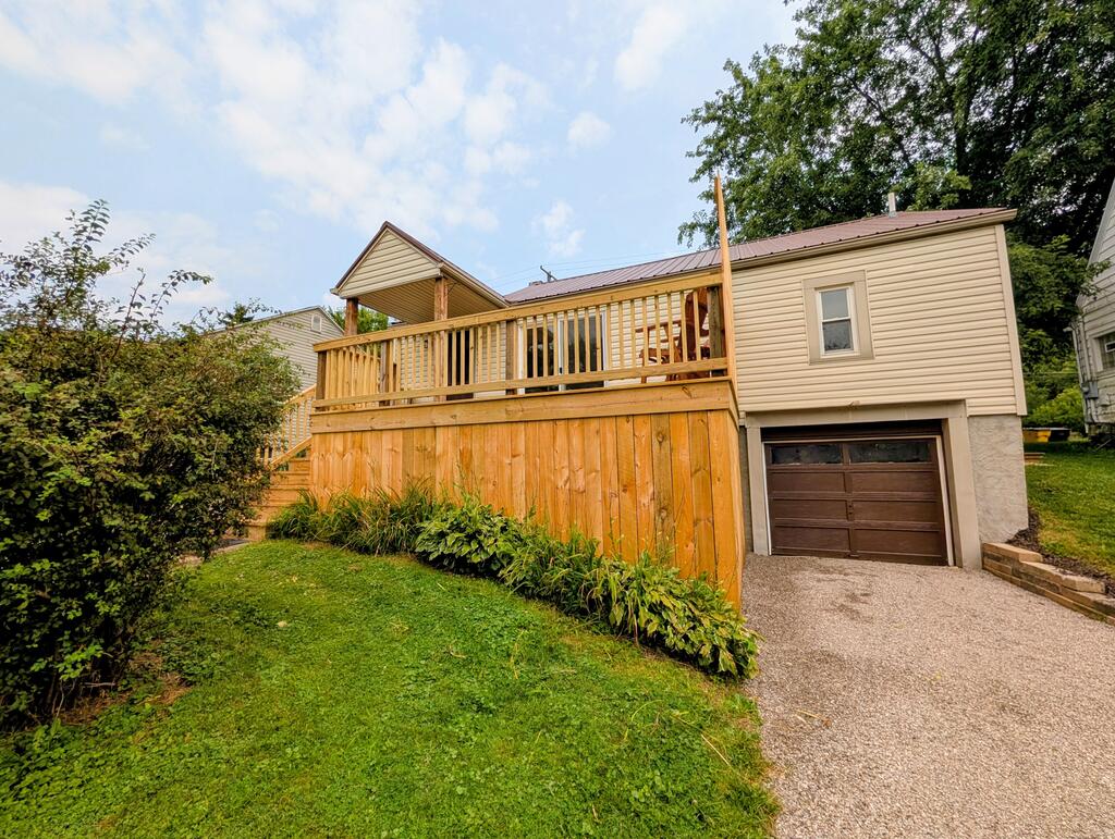 3 Walker Ave Property Photo 3