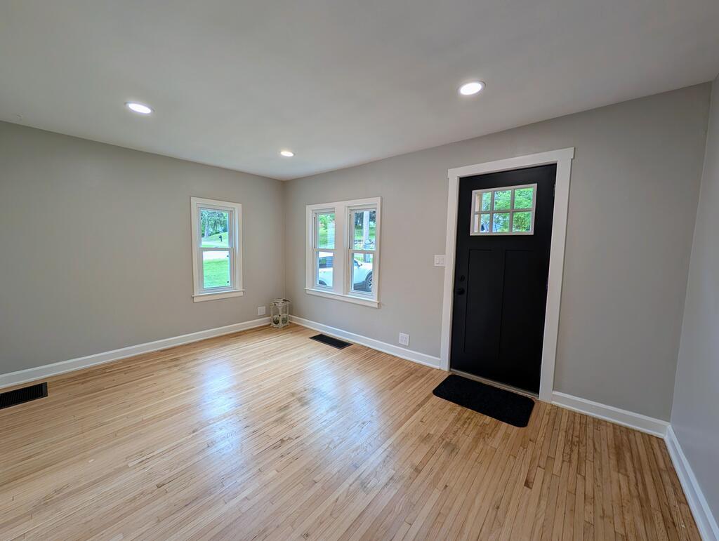 3 Walker Ave Property Photo 11