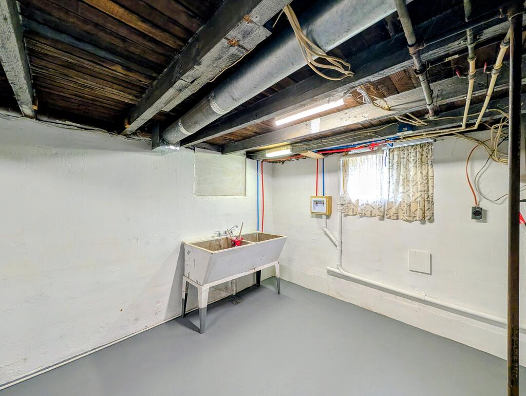 3 Walker Ave Property Photo 18