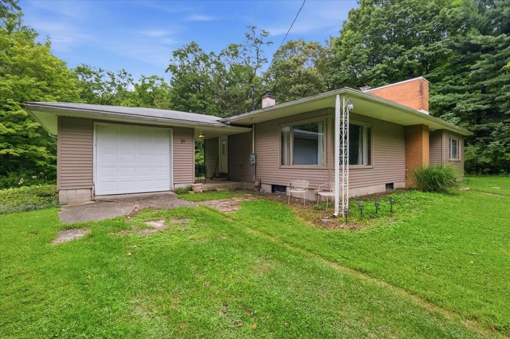 95 Griffon Drive Property Photo 3