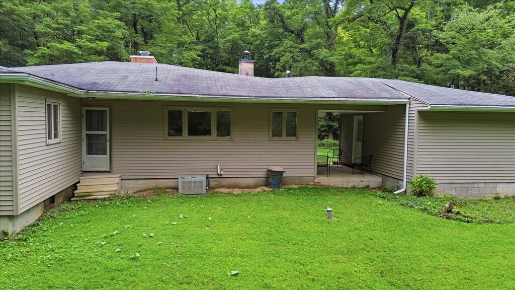 95 Griffon Drive Property Photo 6