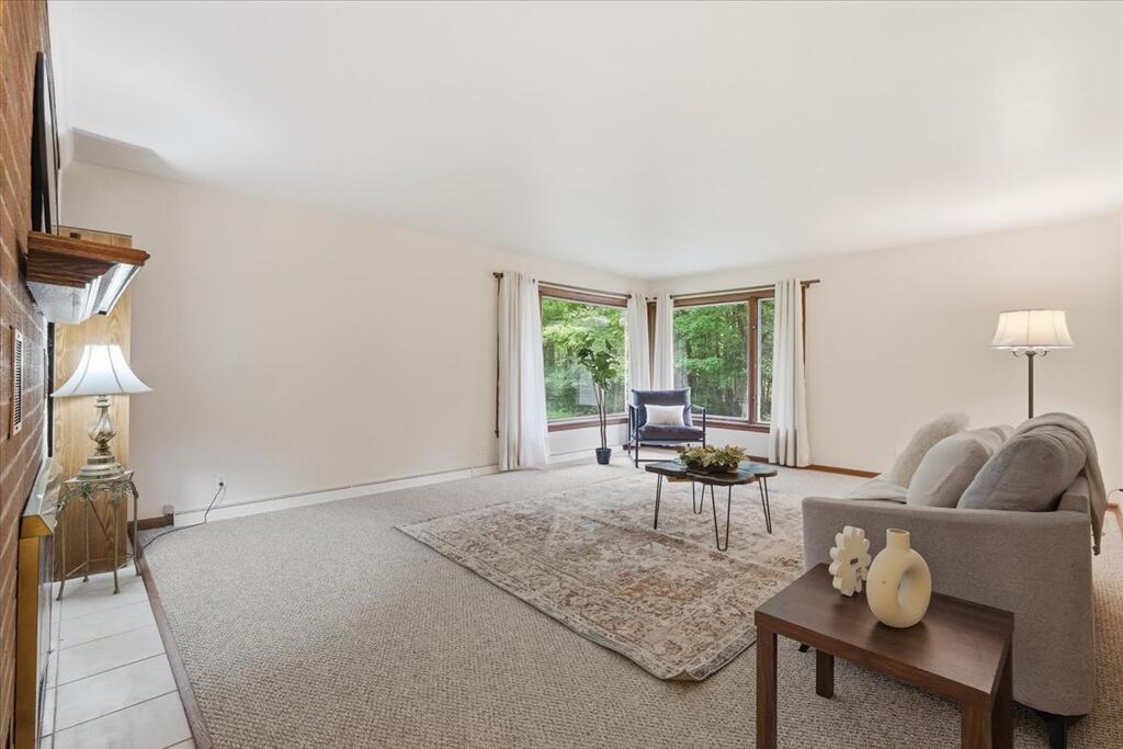 95 Griffon Drive Property Photo 12