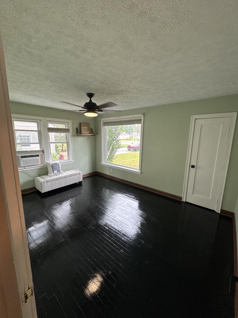 805 Maplewood Property Photo 11