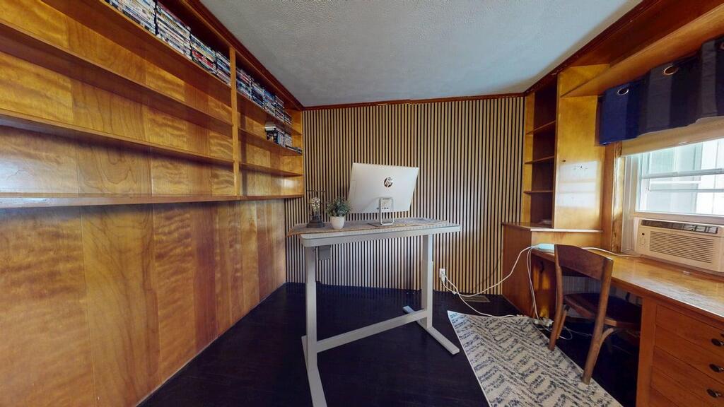 805 Maplewood Property Photo 17