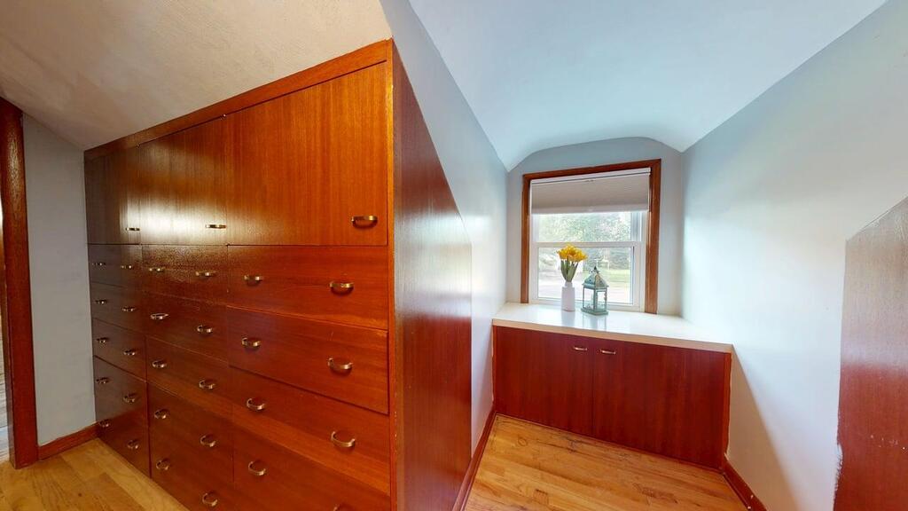 805 Maplewood Property Photo 32
