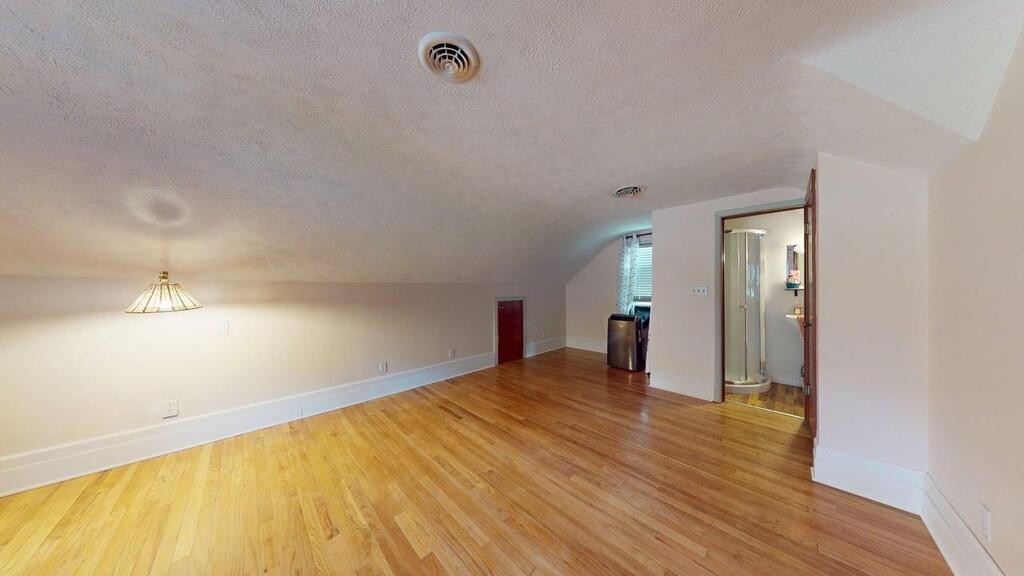 805 Maplewood Property Photo 35