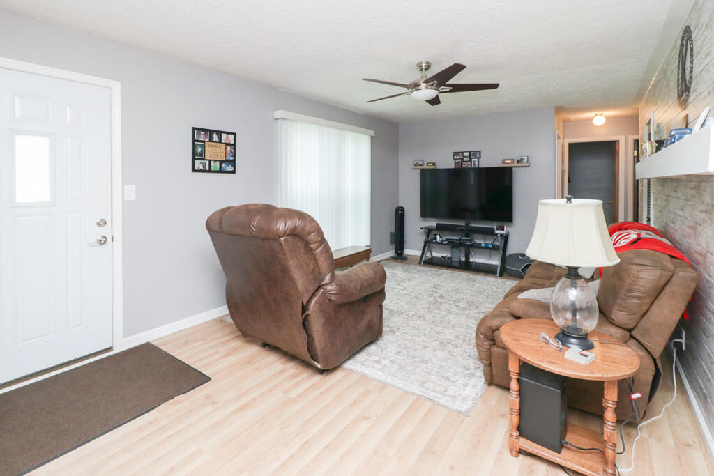 274 Cliffbrook Property Photo 8