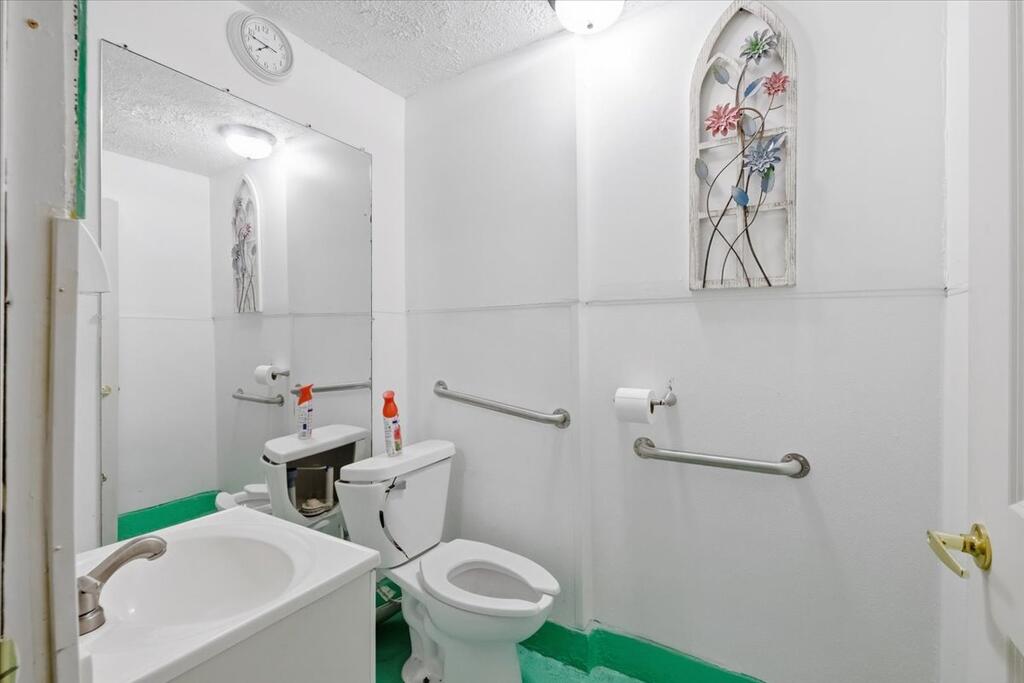 185 Orange Street Property Photo 14