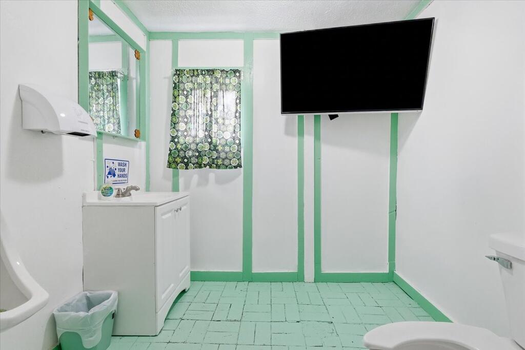 185 Orange Street Property Photo 15