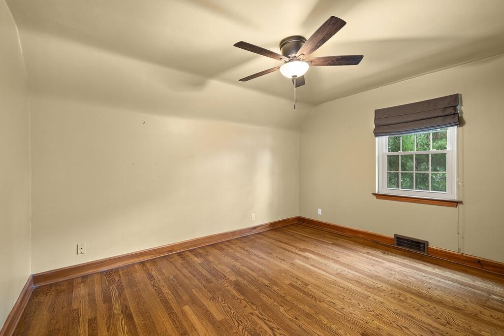 315 Samaritan Ave Property Photo 17