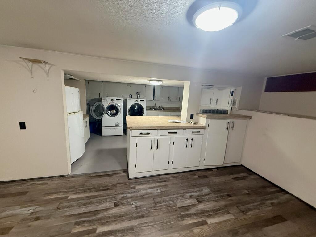 91.5 Fitting Ave Property Photo 15