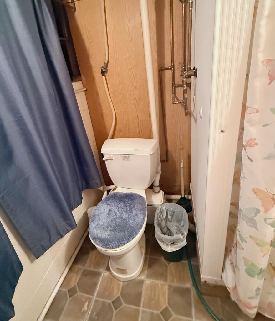 91.5 Fitting Ave Property Photo 19