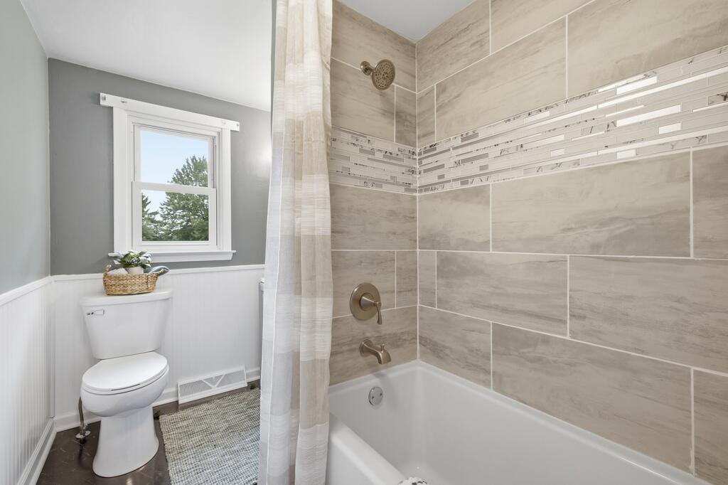 1212 Michael Dr Property Photo 19