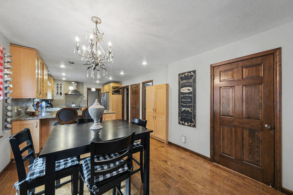 1300 Cedarlawn Ct Property Photo 13