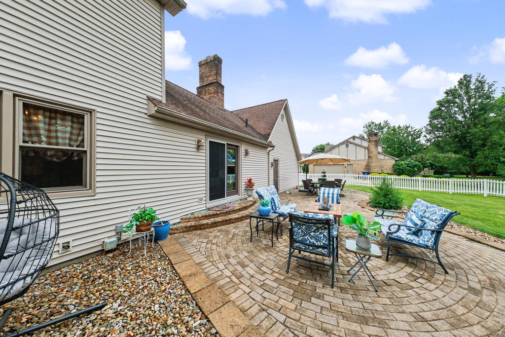 1300 Cedarlawn Ct Property Photo 43