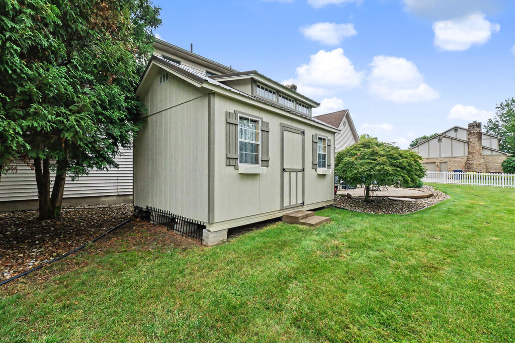 1300 Cedarlawn Ct Property Photo 45