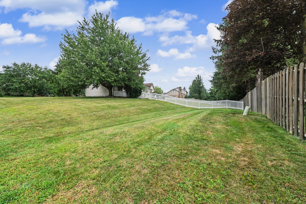 1300 Cedarlawn Ct Property Photo 47