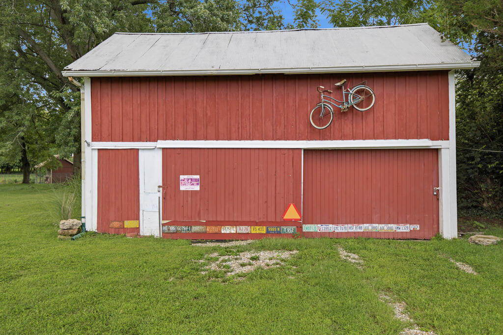 688 Logan Rd. Property Photo 15