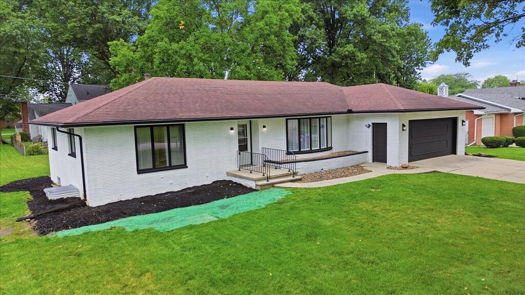 1073 Martha Avenue Property Photo 3