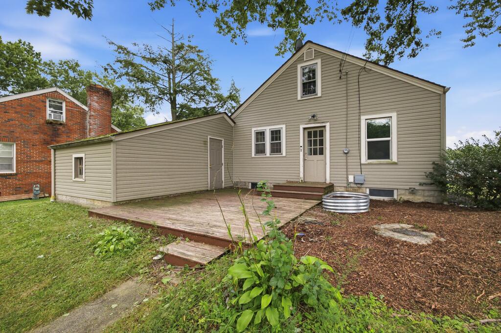 512 Glendale Blvd Property Photo 11