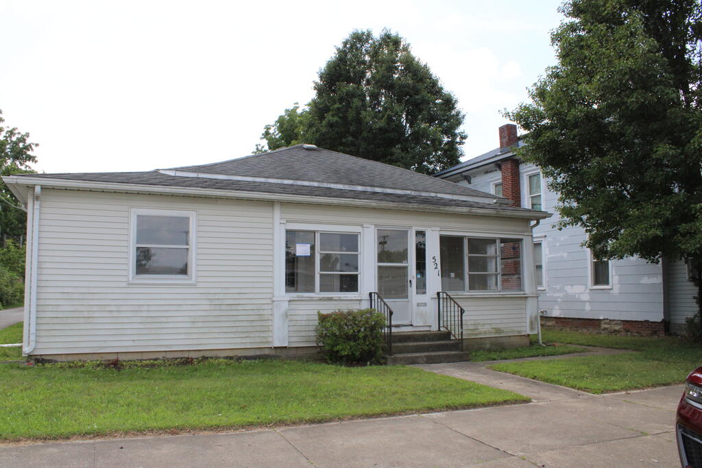 521 E Harding Way Property Photo 1