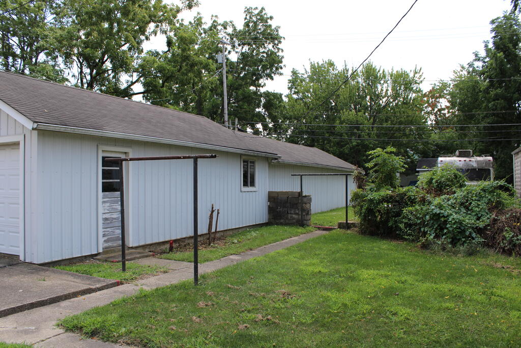 521 E Harding Way Property Photo 4