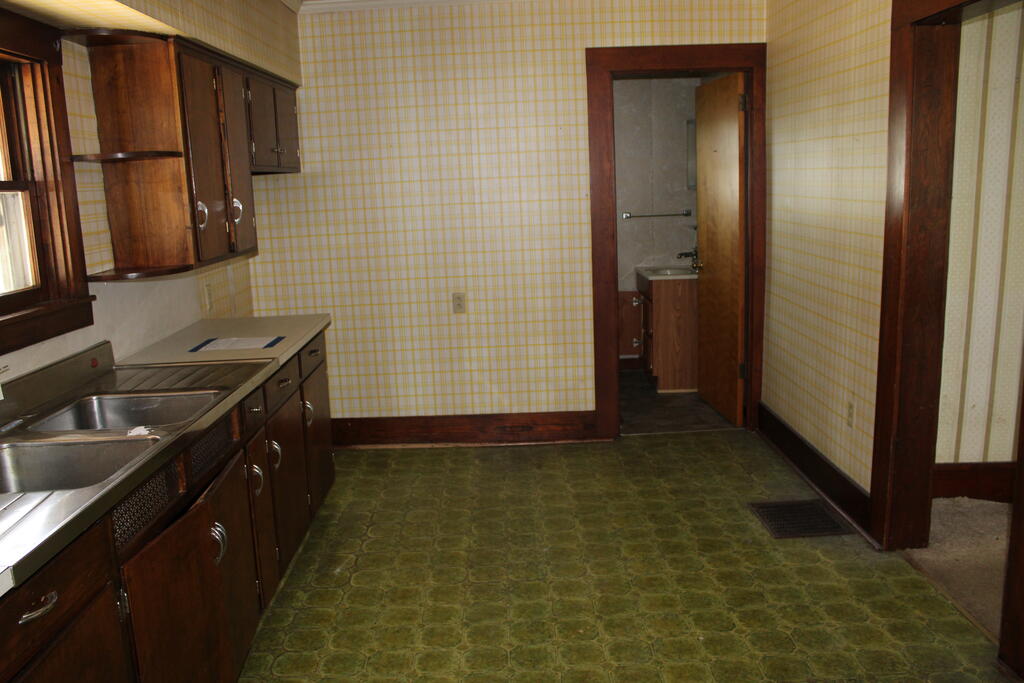 521 E Harding Way Property Photo 13