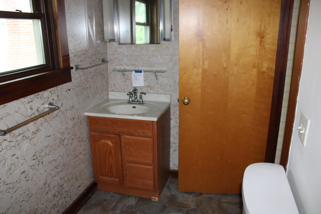 521 E Harding Way Property Photo 21