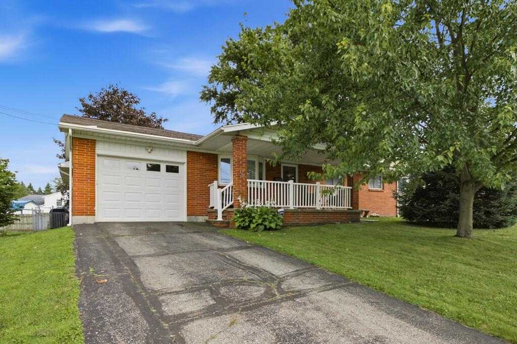 1465 Orange Rd Property Photo 1