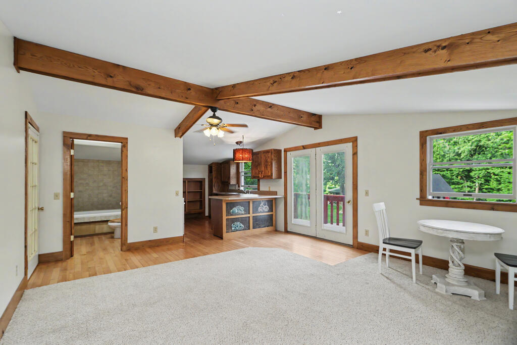 1032 County Road 2256 Property Photo 70