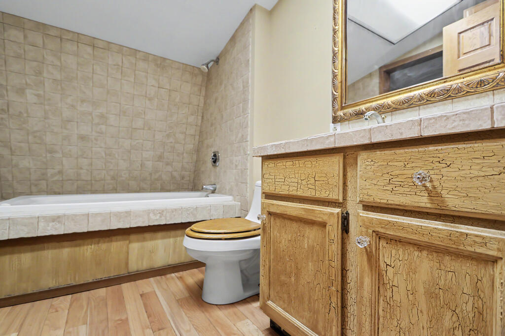 1032 County Road 2256 Property Photo 74